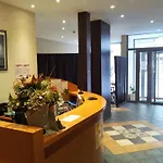 阿祖尔酒店 2*