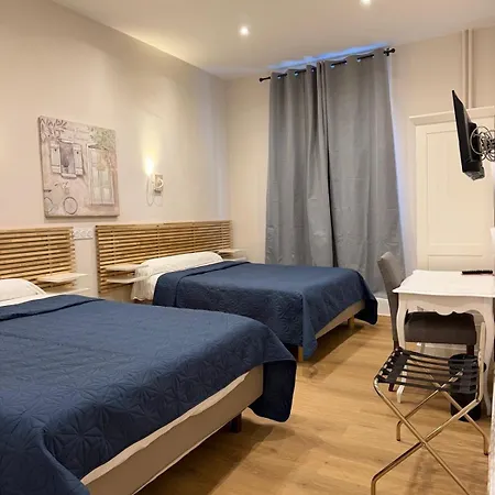 Azur 2* Lyon