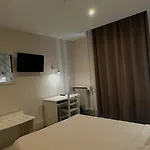 Azur Hotell 2*