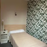 Azur 2* Lyon