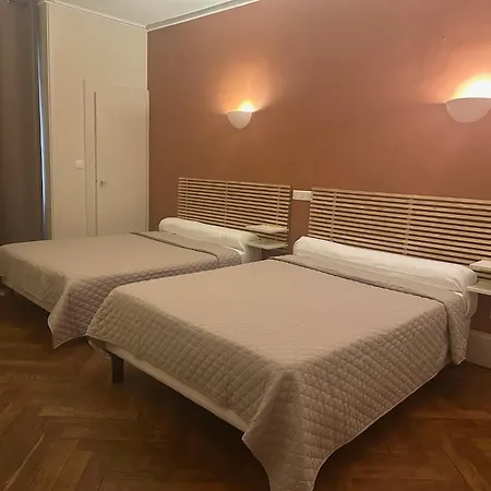 Azur 2* Lyon