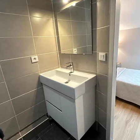 فندق Azur ليون