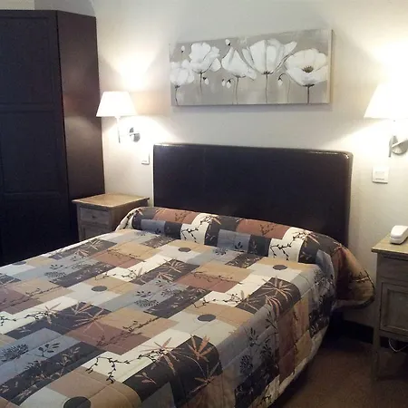 Hotel Azur 2*