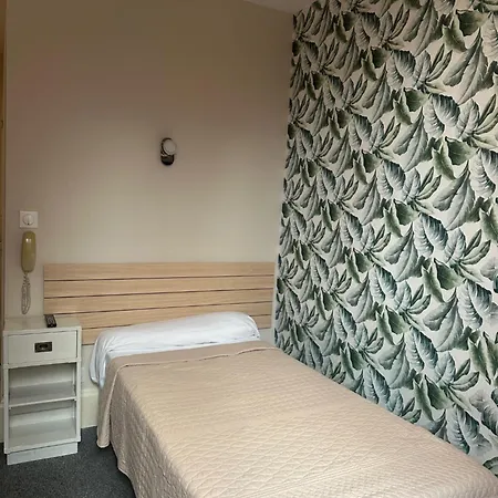 Azur Hotell