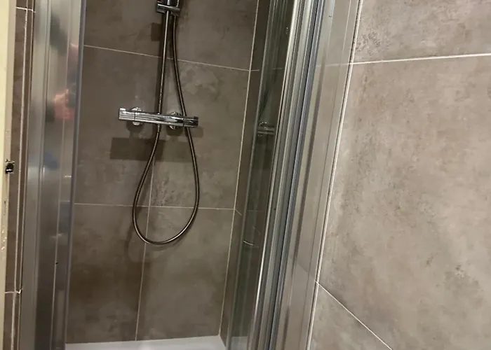 Otel Azur 2*