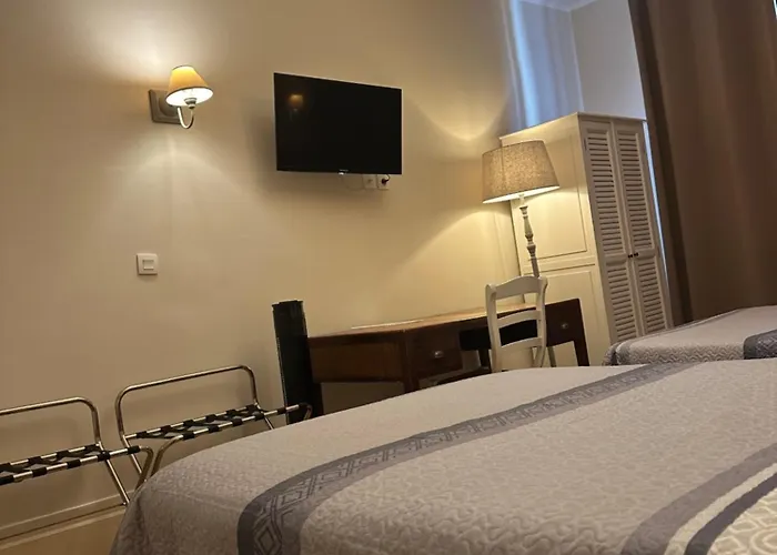 Azur Otel 2*
