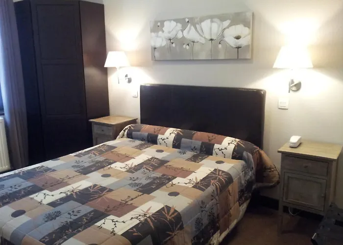 Otel Azur 2*